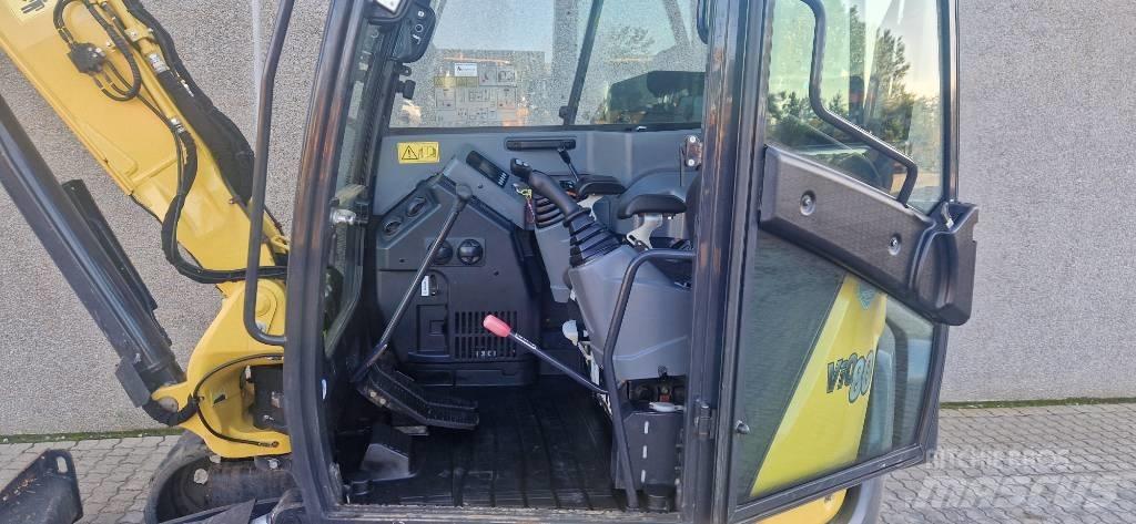 Yanmar VIO80 Pelle sur chenilles