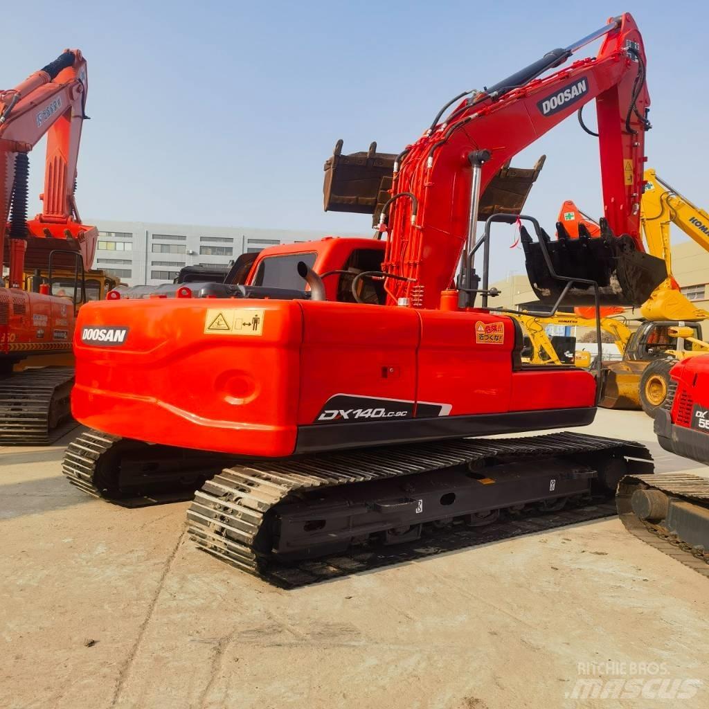 Doosan DX140LC-9C Pelle sur chenilles