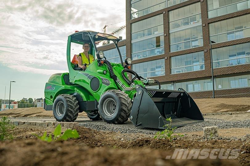 Avant 755i Chargeuse sur pneus