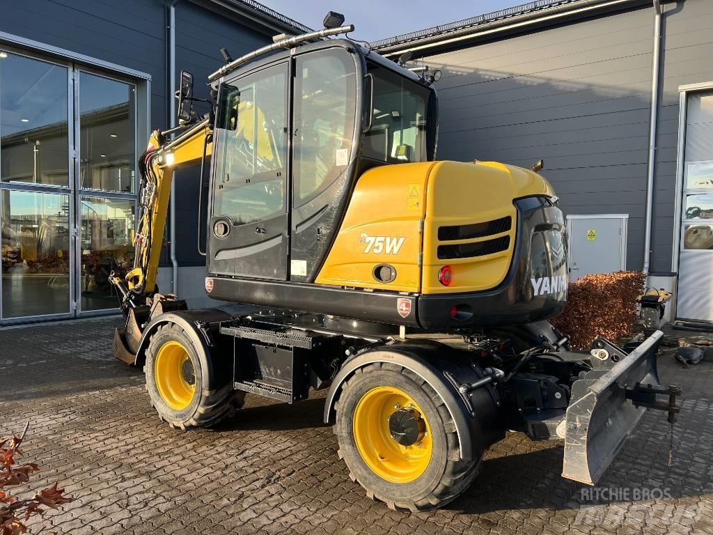 Yanmar B 75 W Pelle sur pneus