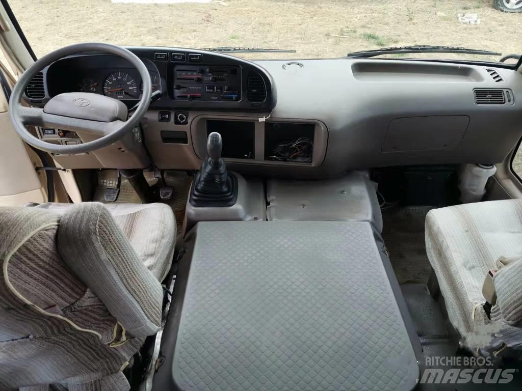 Toyota Coaster Autobus interurbain