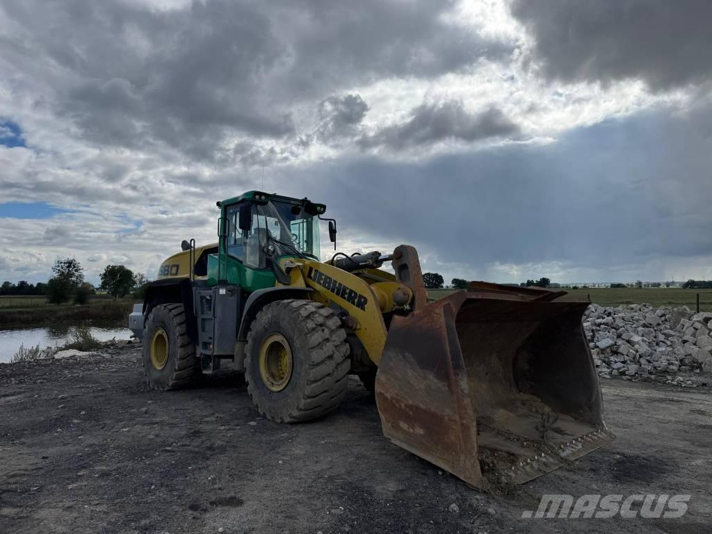 Liebherr L 580 Chargeuse sur pneus