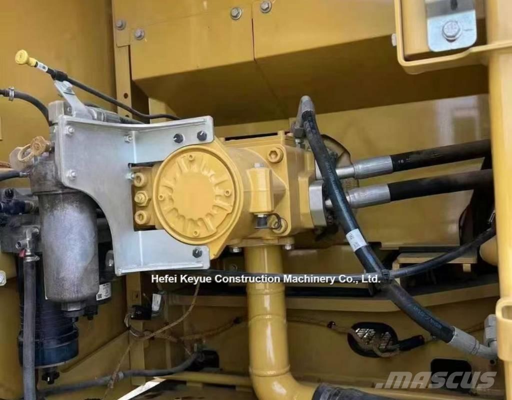 CAT 330gc Pelle sur chenilles