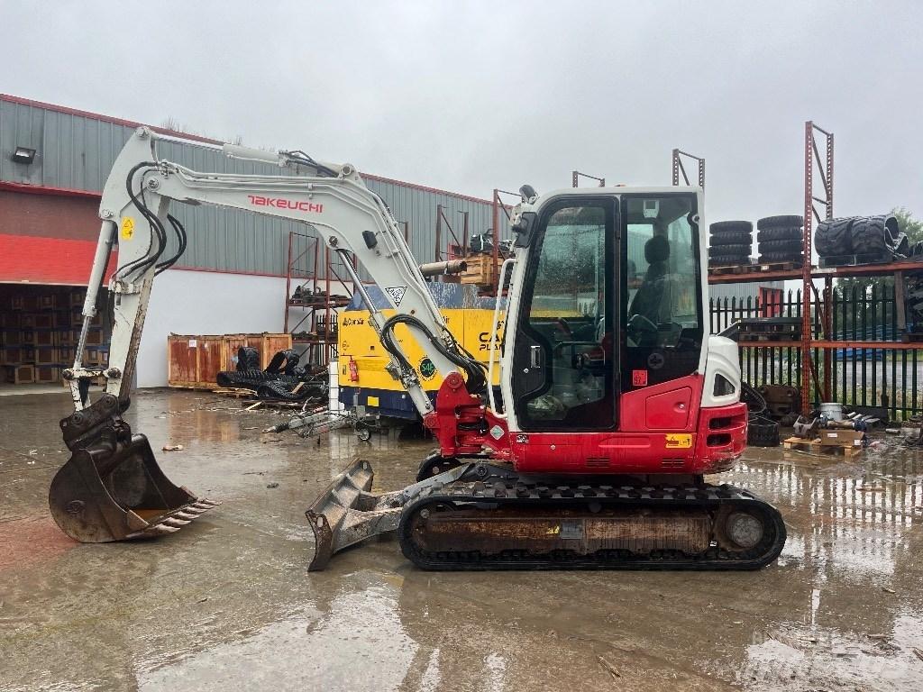 Takeuchi TB 260 Mini pelle < 7t