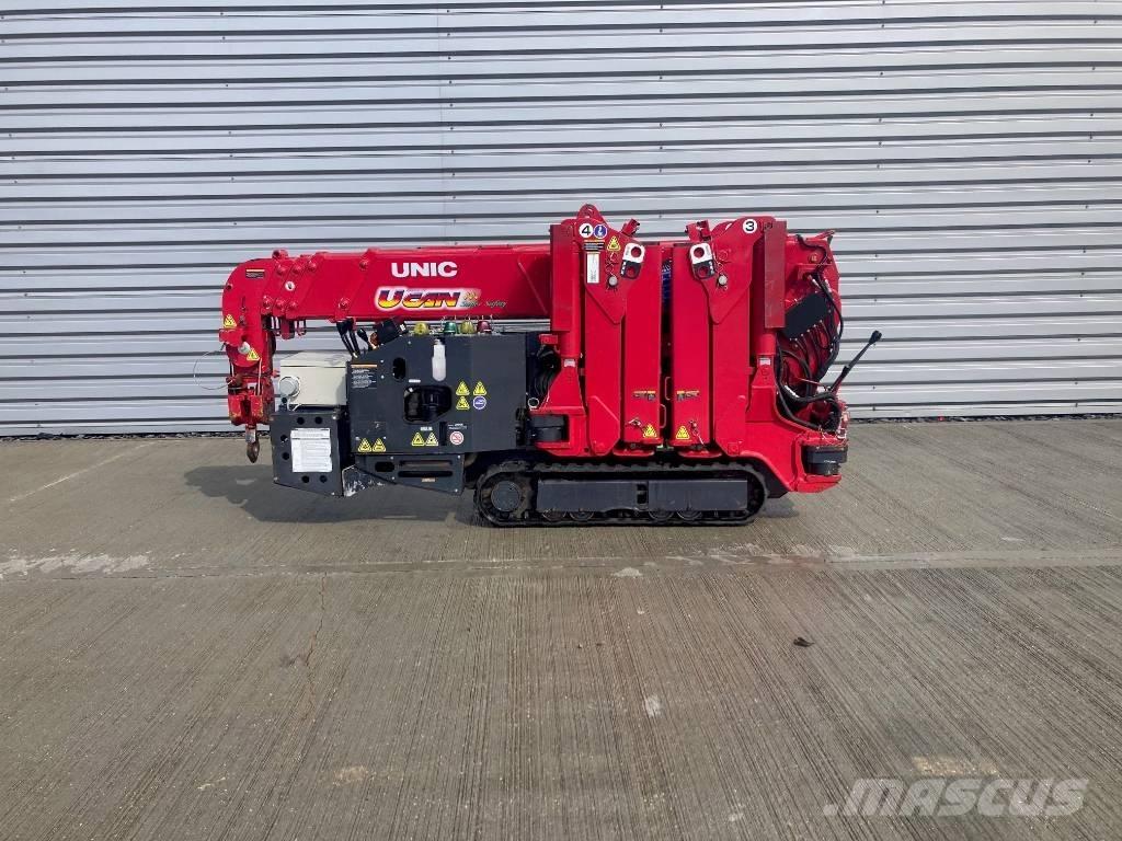 Unic URW-295 Mini grue