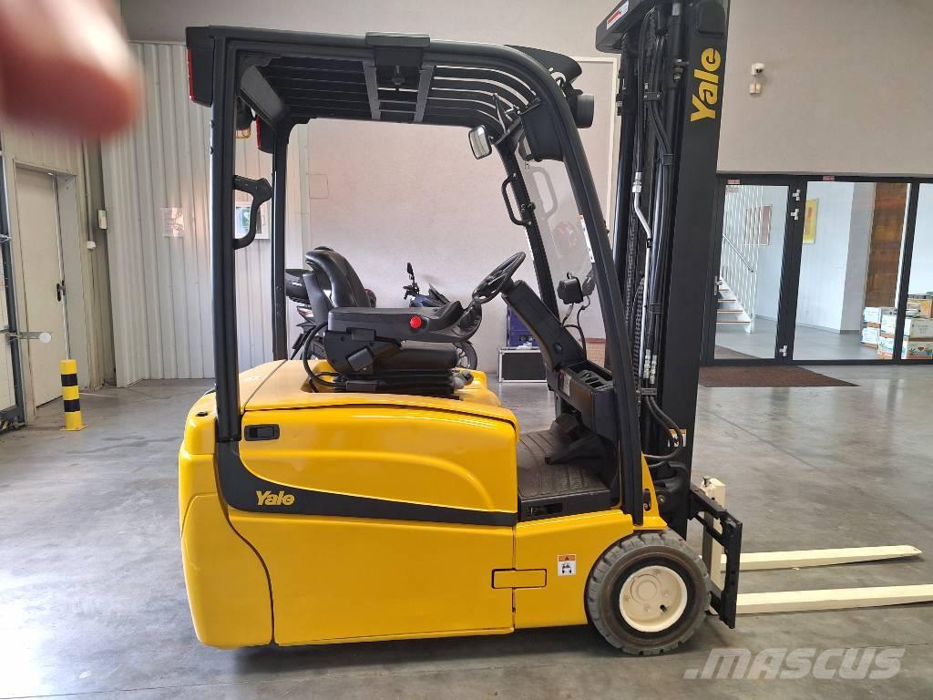 Yale ERP 16 VT Chariots élévateurs électriques