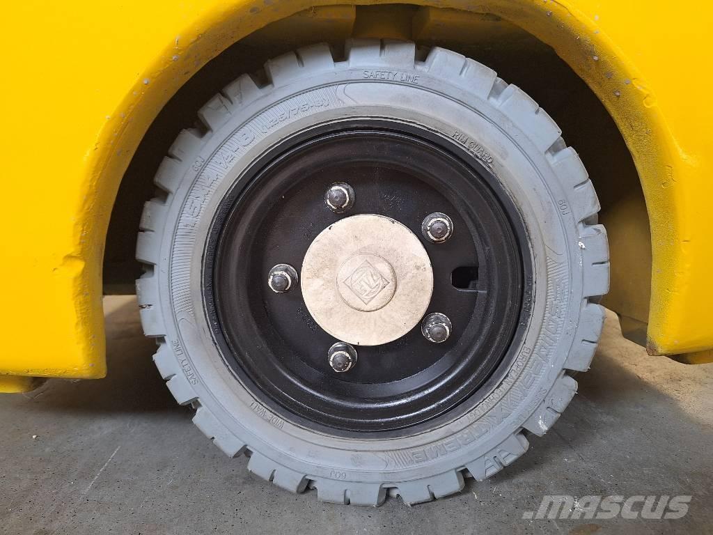 Yale ERP 16 VT Chariots élévateurs électriques