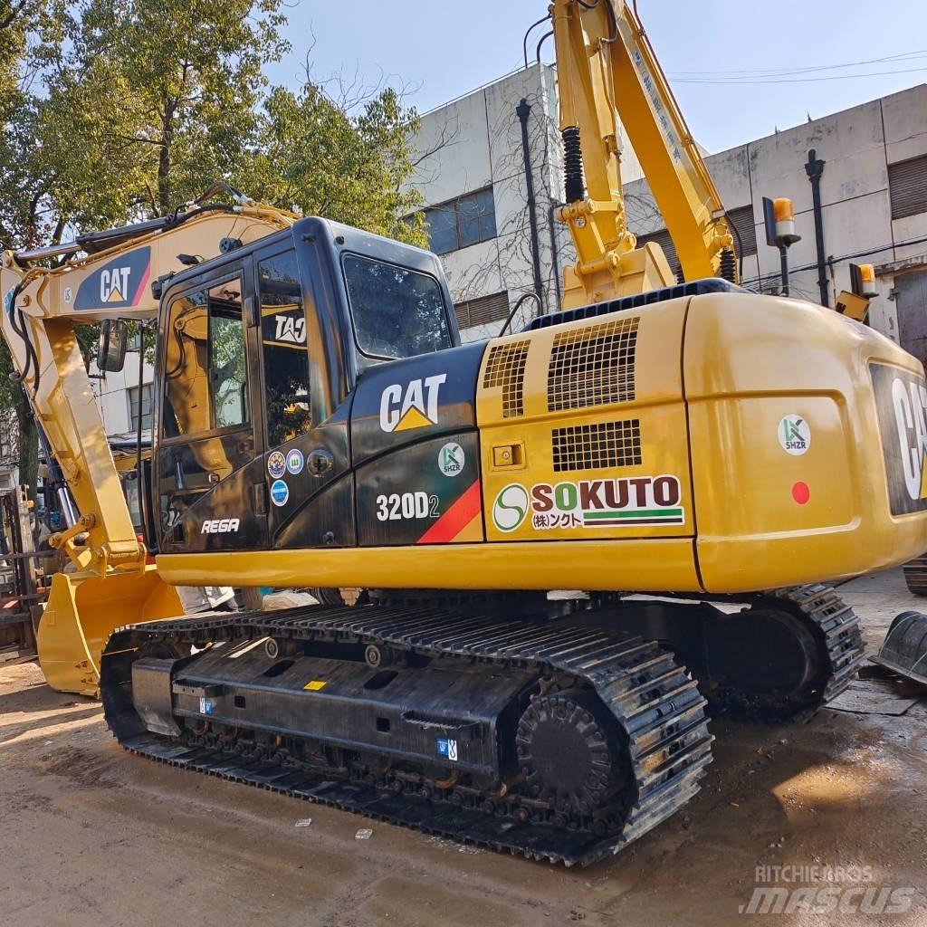 CAT 320D2GC Pelle sur chenilles