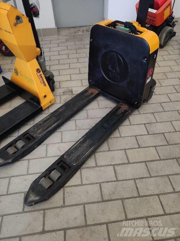  MB EPL154 Transpalette accompagnant