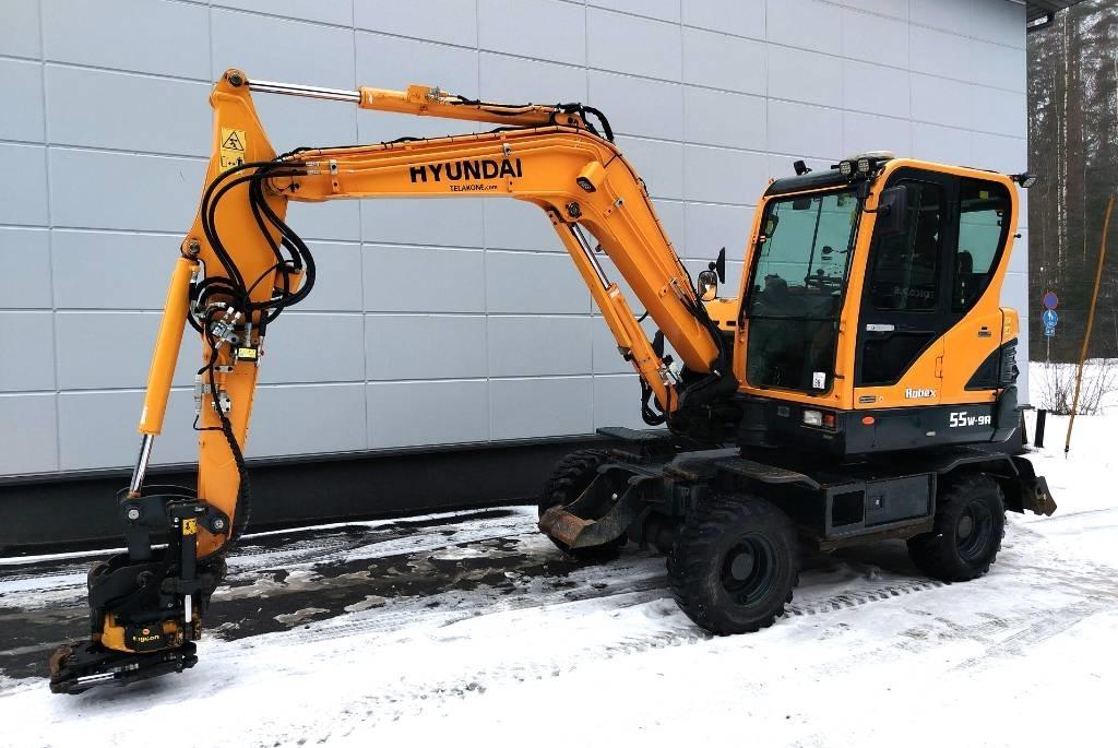 Hyundai 55W-9a Pelle sur pneus