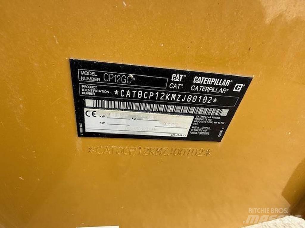 CAT CP12 GC Compacteur de sol