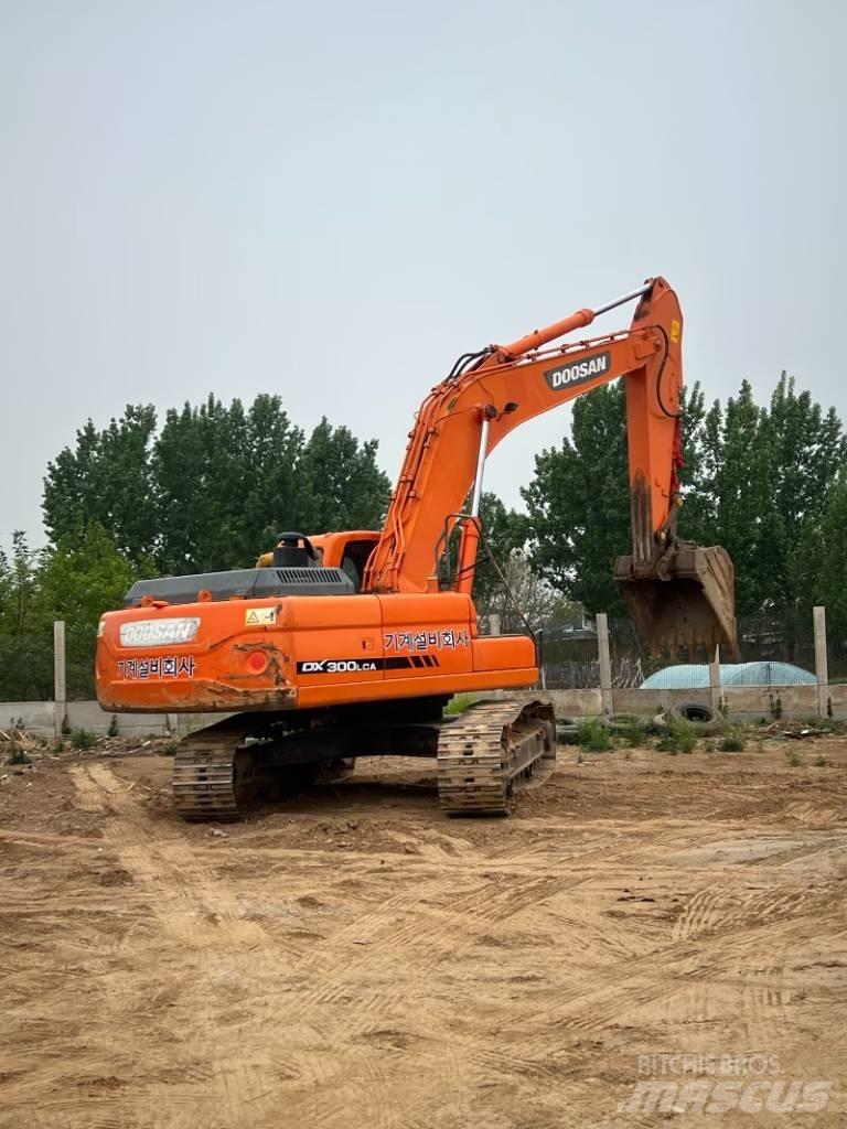 Doosan DX300LCA Pelle sur chenilles