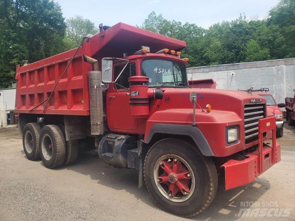 Mack RD 690 SX Camion benne