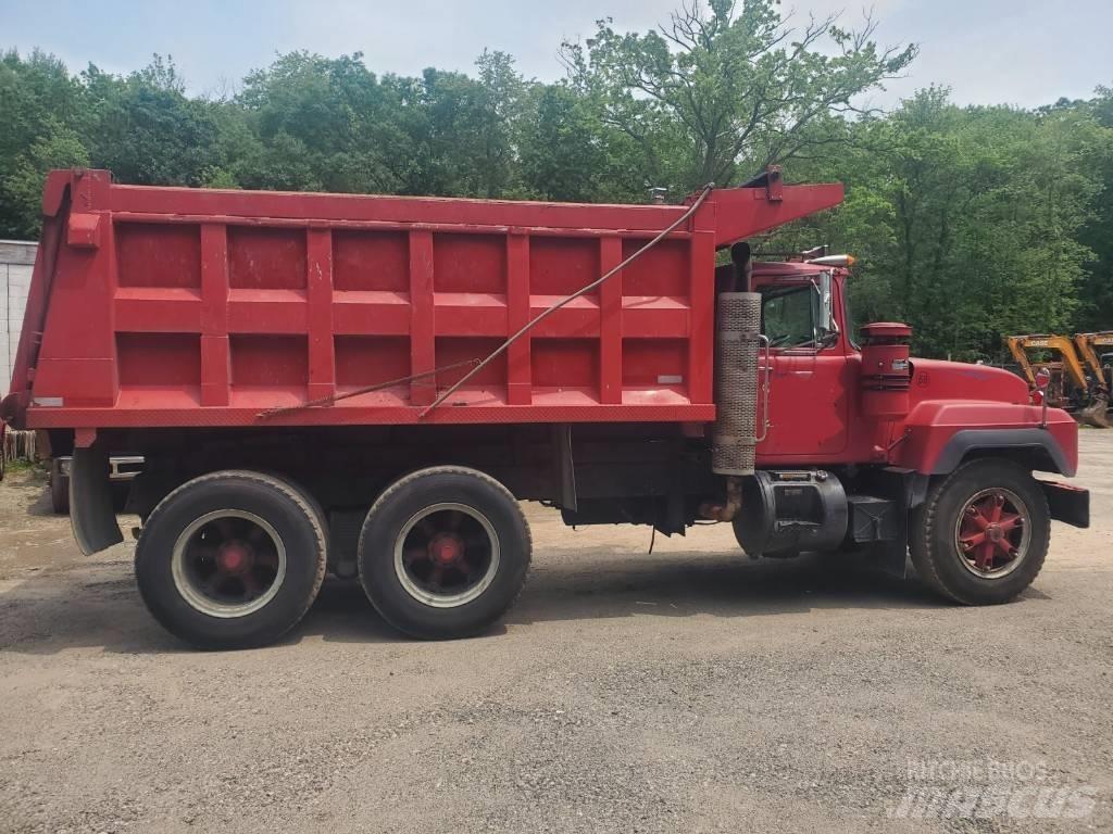 Mack RD 690 SX Camion benne