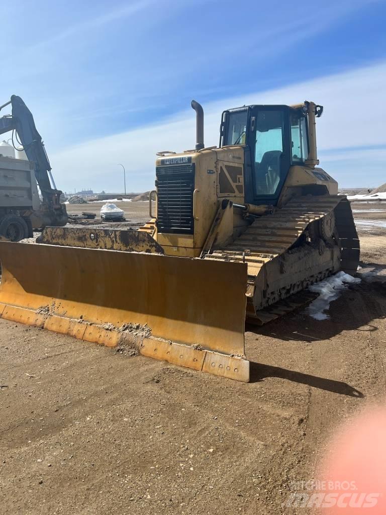 CAT D 6 N LGP Bouteurs sur chenilles