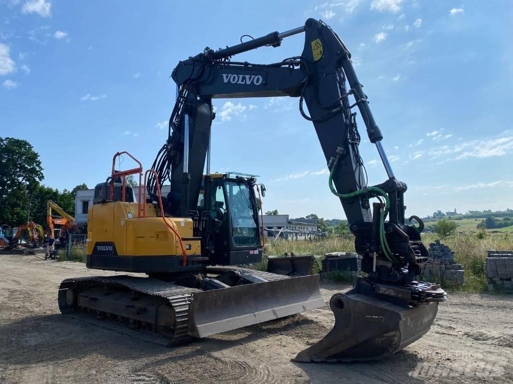 Volvo ECR 235 Pelle sur chenilles