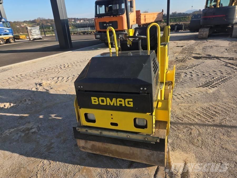 Bomag BW 100 AD-2 Rouleaux tandem