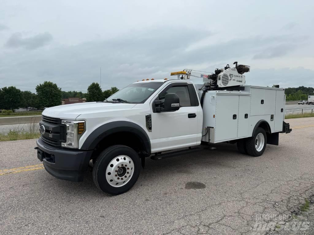 Ford F 550 Utilitaire benne