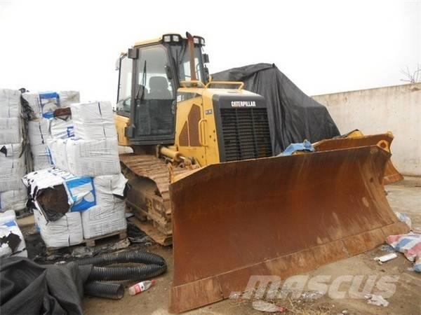 CAT D 5 K LGP Bouteurs sur chenilles