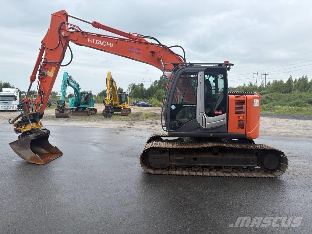 Hitachi ZX135US-3 Pelle sur chenilles