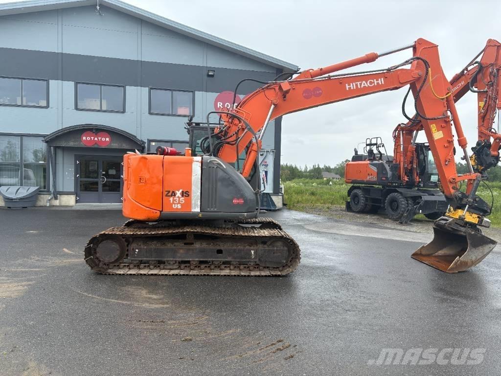 Hitachi ZX135US-3 Pelle sur chenilles