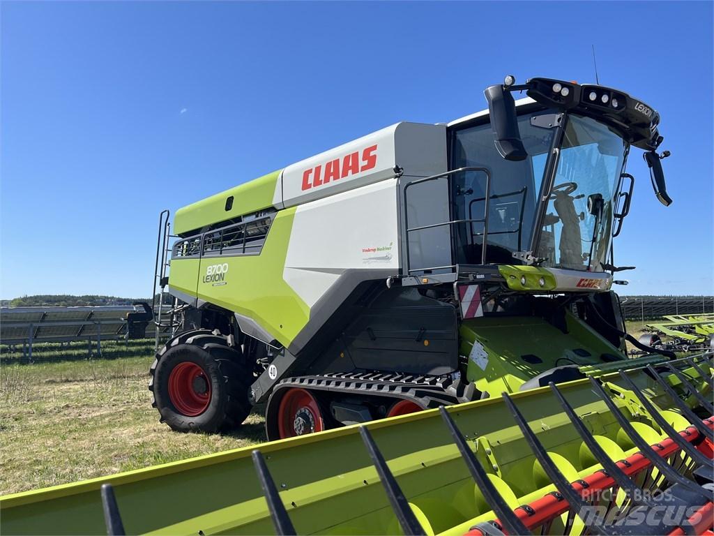 CLAAS Lexion 8700TT Moissonneuse batteuse