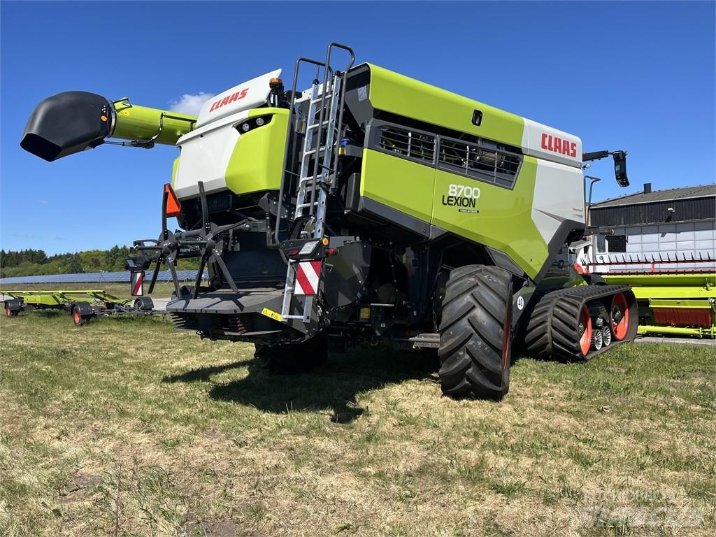 CLAAS Lexion 8700TT Moissonneuse batteuse