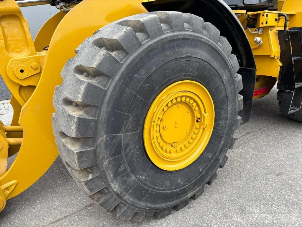 CAT 980 L Chargeuse sur pneus