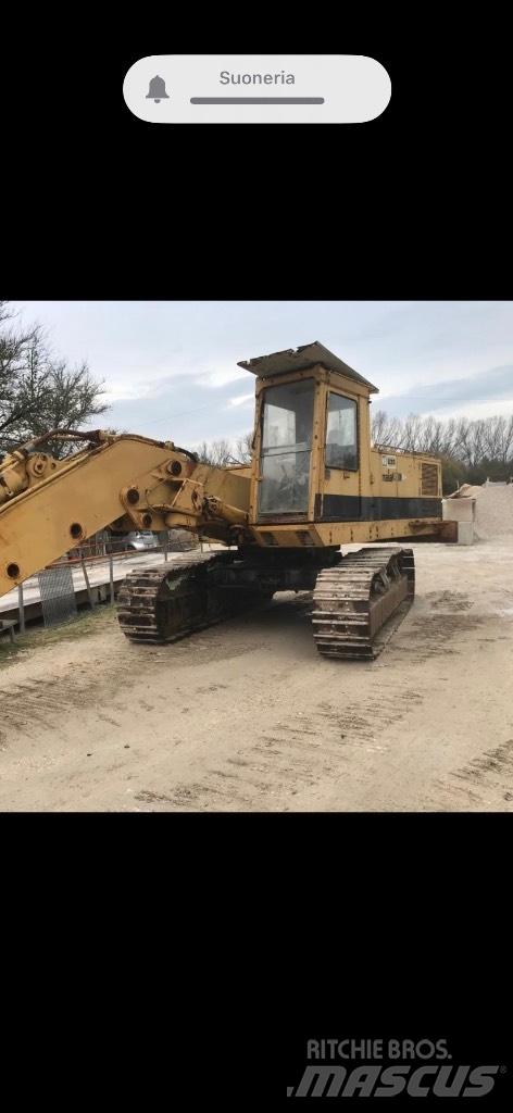 CAT 235 Pelle sur chenilles