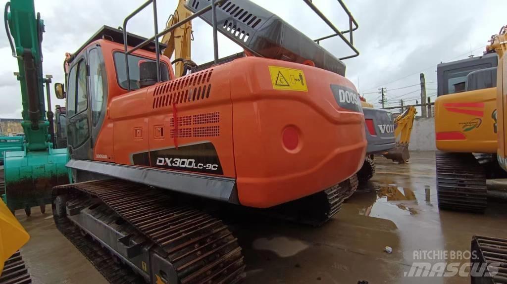 Doosan DX300 LC-9C Pelle sur chenilles