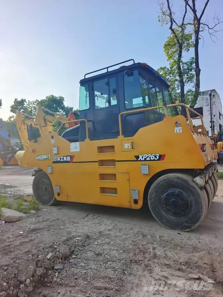 XCMG XP 263 Rouleaux à pneumatiques