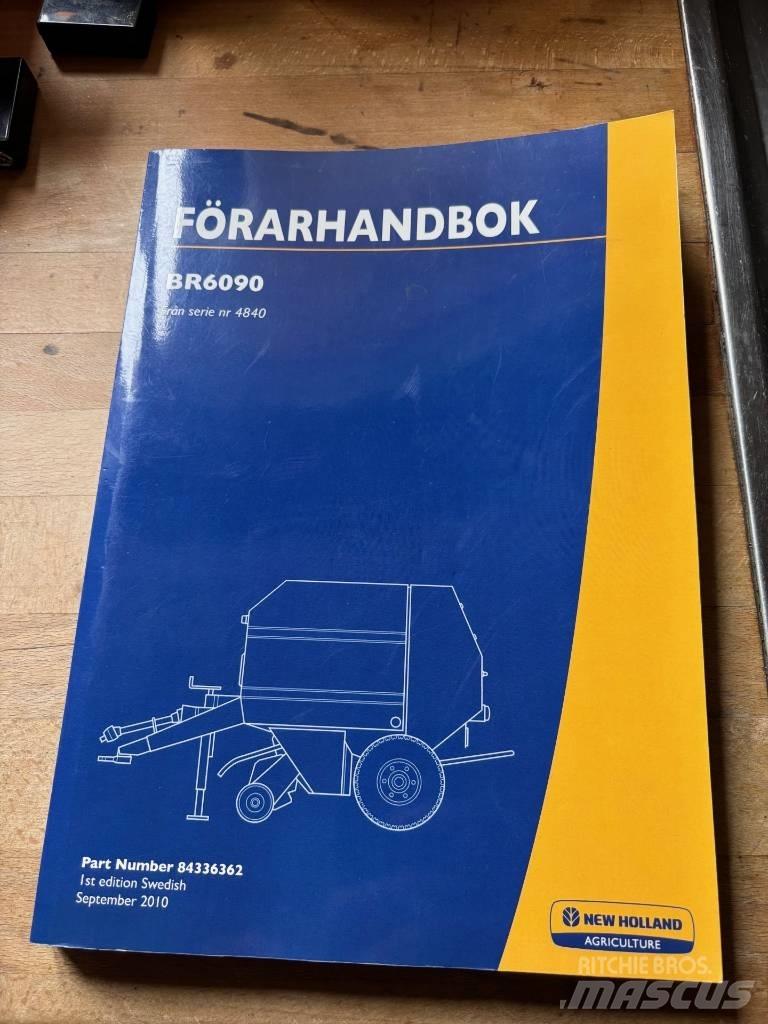 New Holland BR 6090 Presse à balle ronde