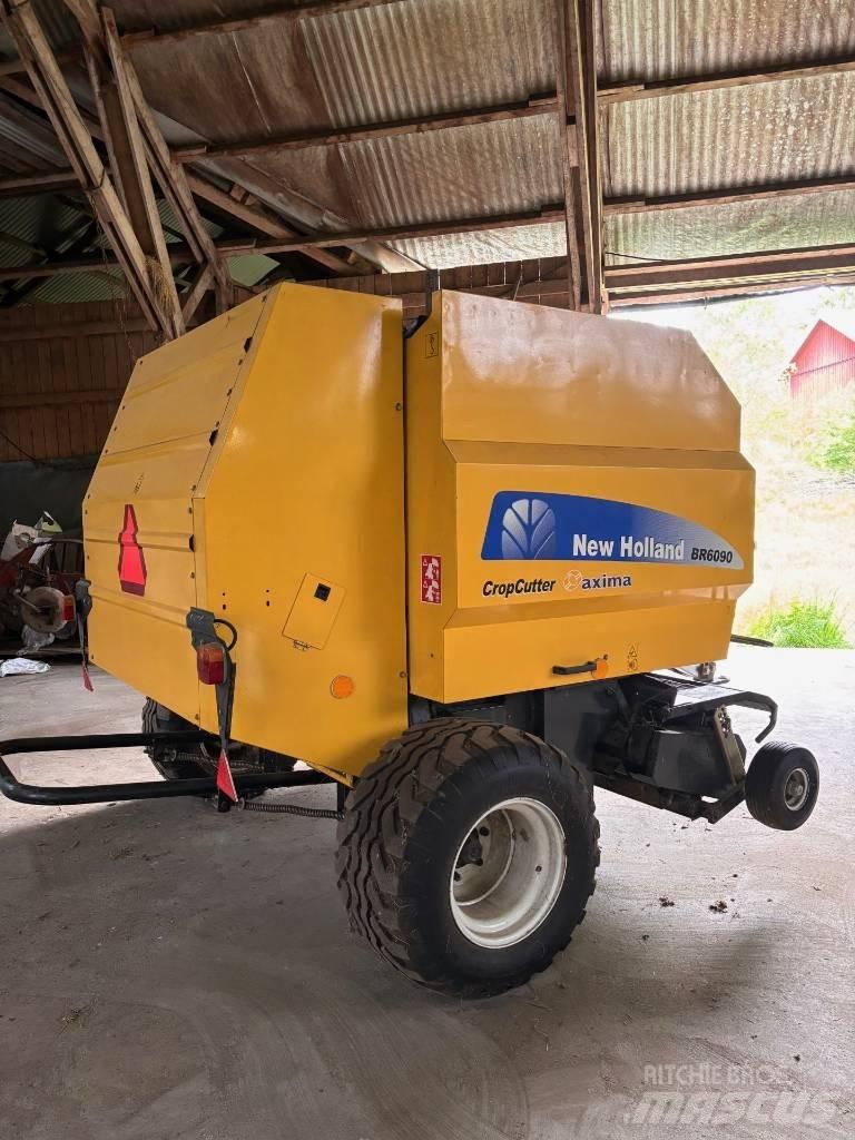 New Holland BR 6090 Presse à balle ronde