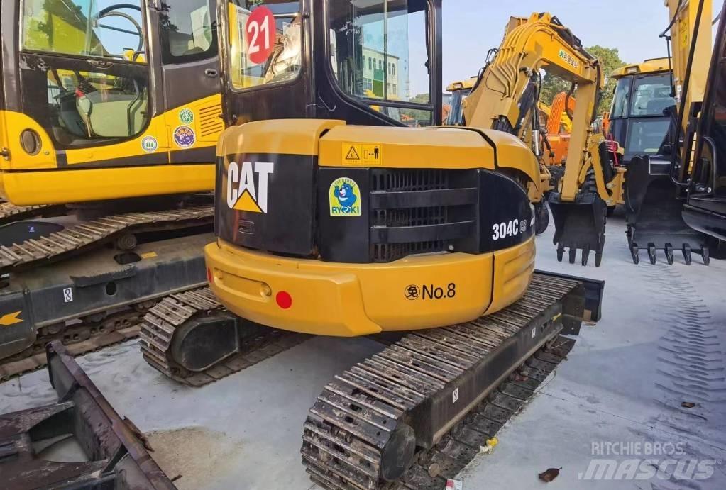 CAT 304 C Mini pelle < 7t