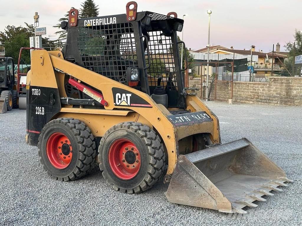 CAT 226BHF Mini chargeuse
