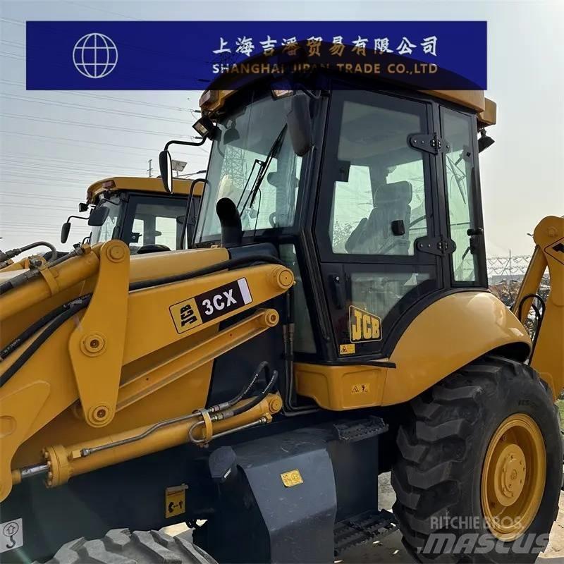 JCB 3 CX Chargeuse sur pneus