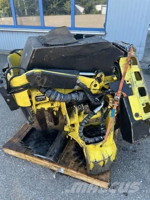 John Deere H414 Abatteuse