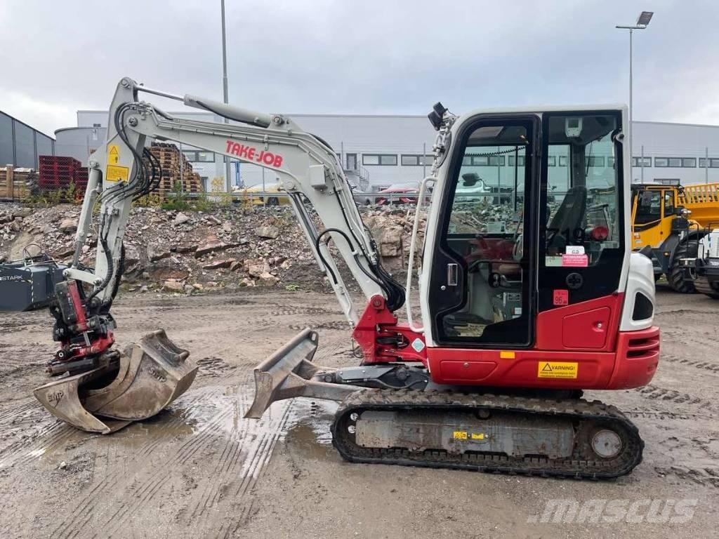 Takeuchi TB 240 Mini pelle < 7t