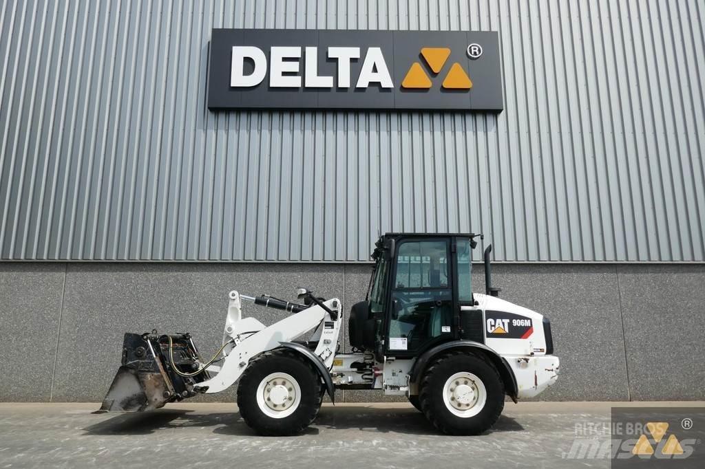 CAT 906M Chargeuse sur pneus
