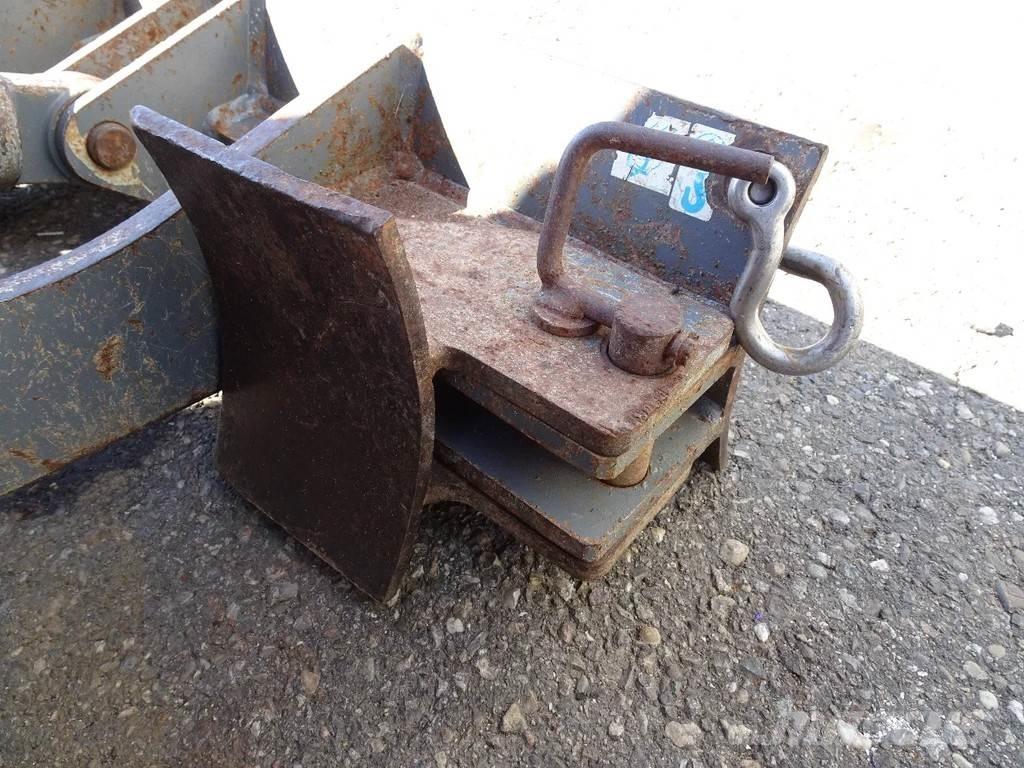 Takeuchi TB210 Mini pelle < 7t