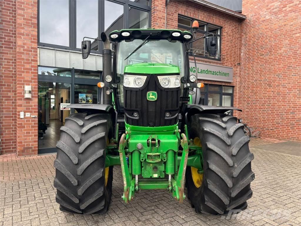 John Deere 6210R Tracteur