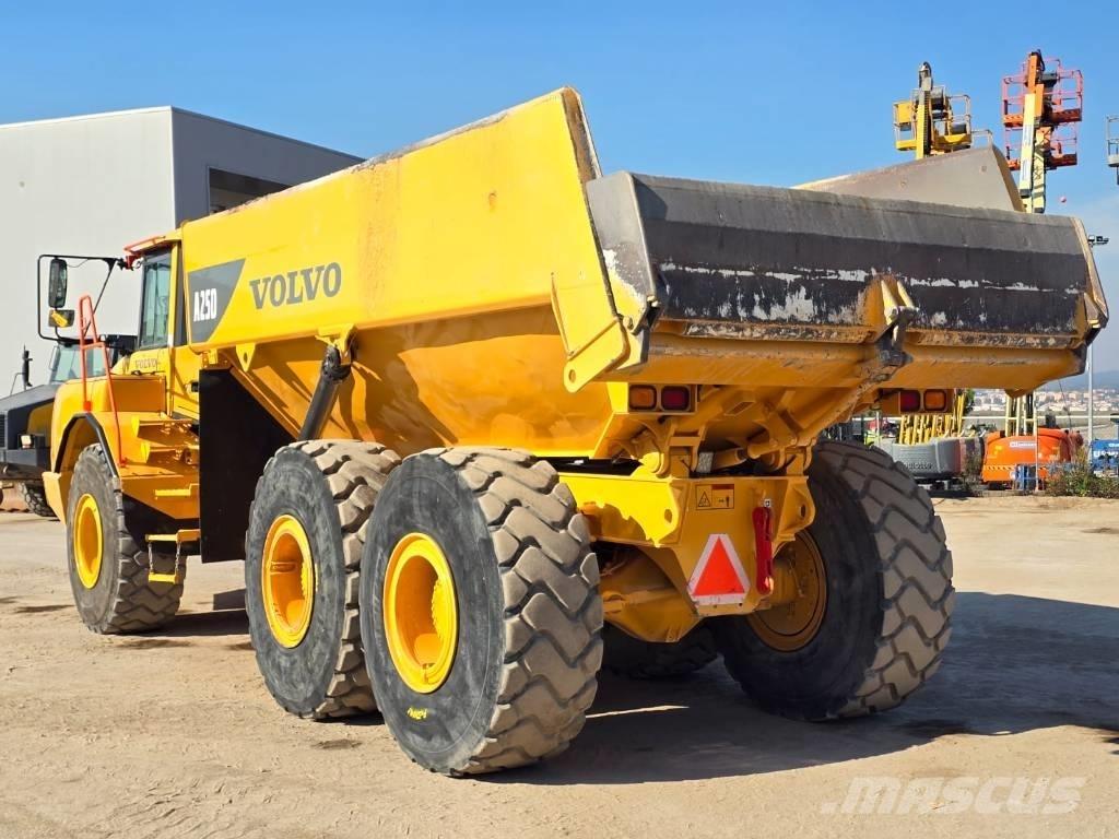 Volvo A25 D Mini tombereau
