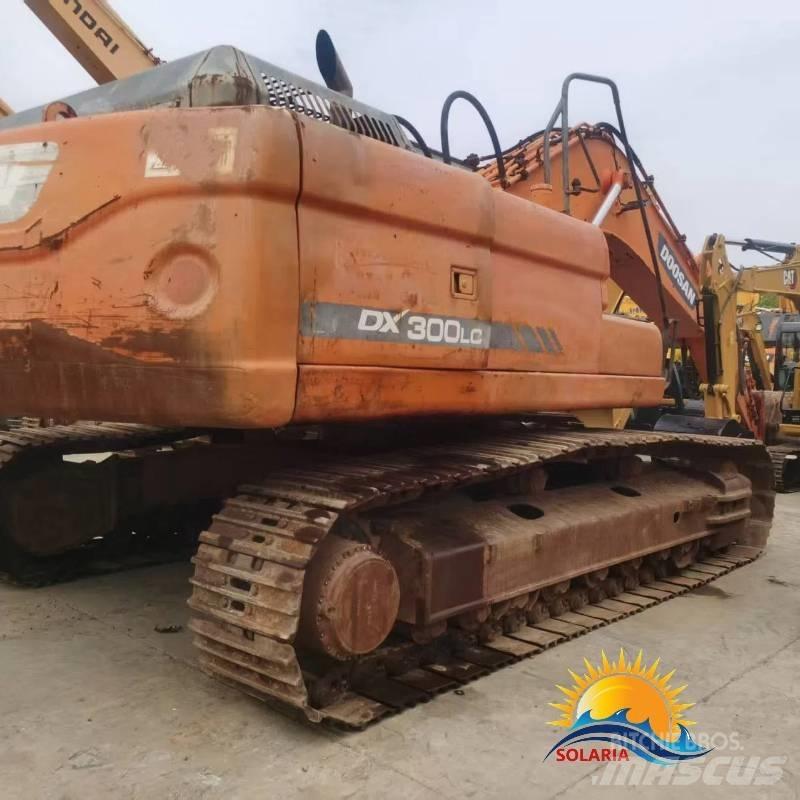 Doosan DX 300 LC Pelle sur chenilles