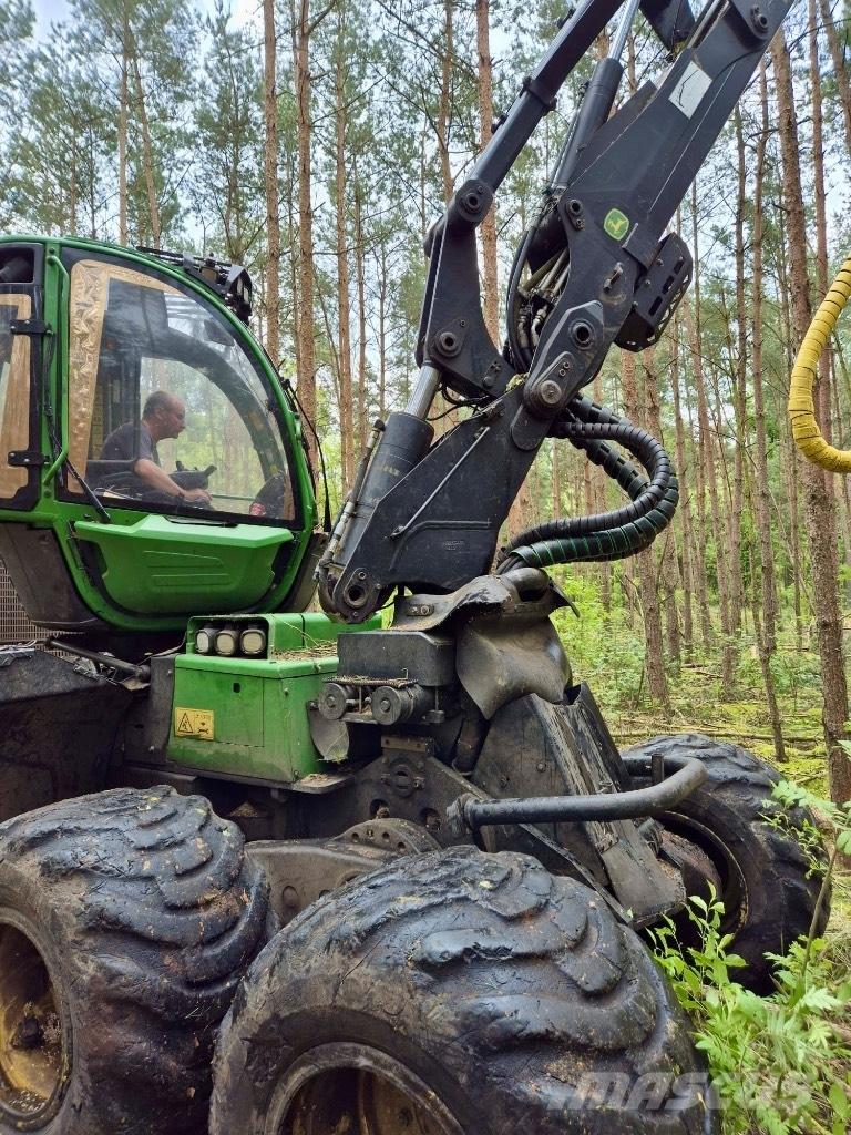 John Deere 1170 E Abatteuse