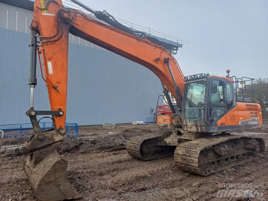 Doosan DX 225 LC-5 Pelle sur chenilles