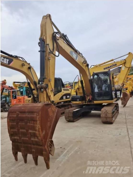 CAT 313 D Pelle sur chenilles