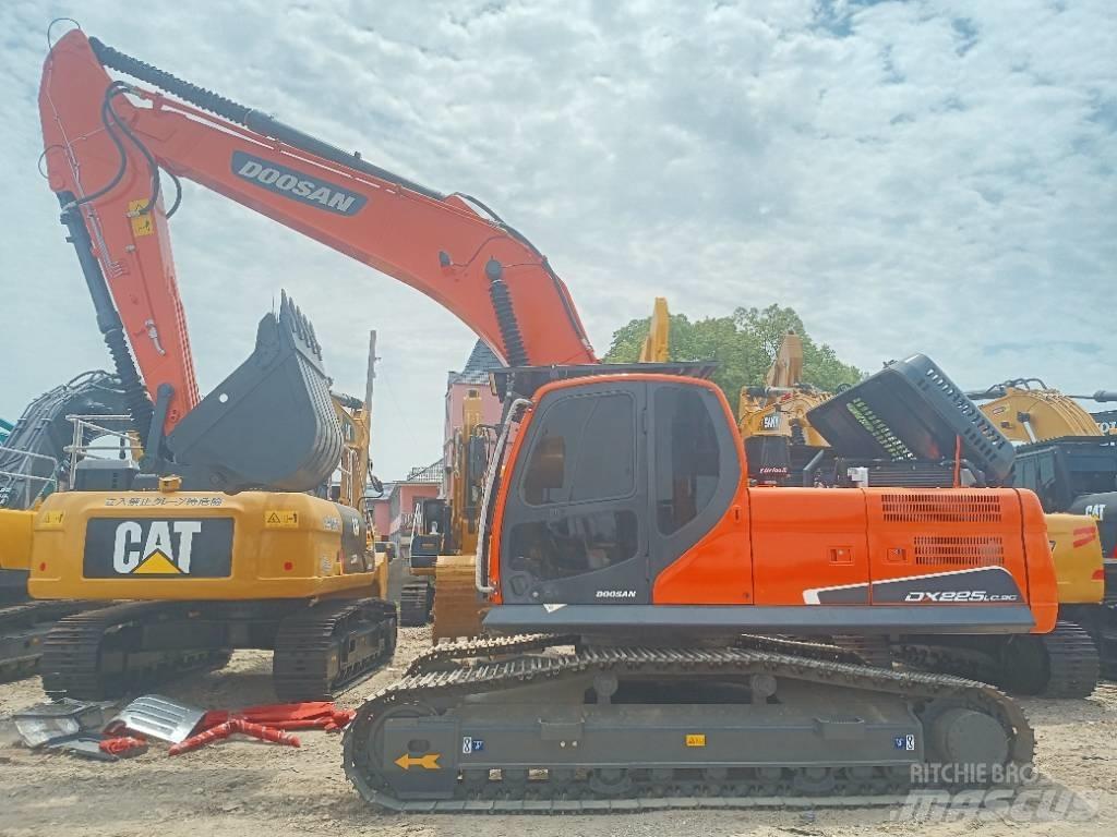 Doosan DX 225LC-9C Pelle sur chenilles
