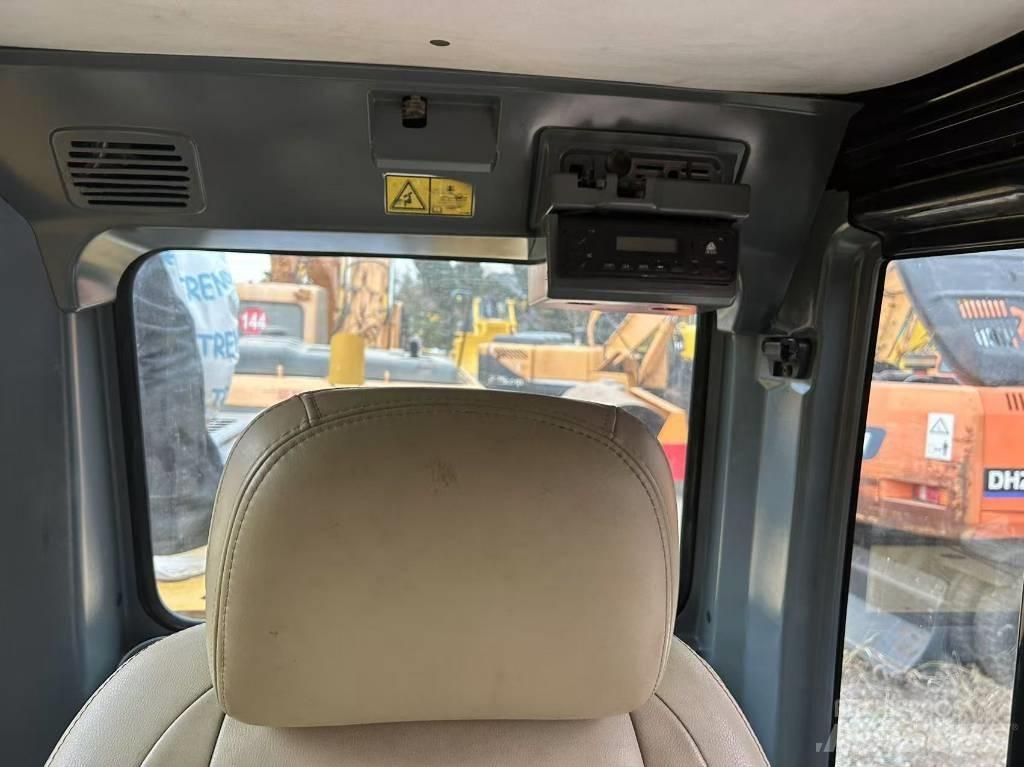 CAT 320 D Pelle sur chenilles