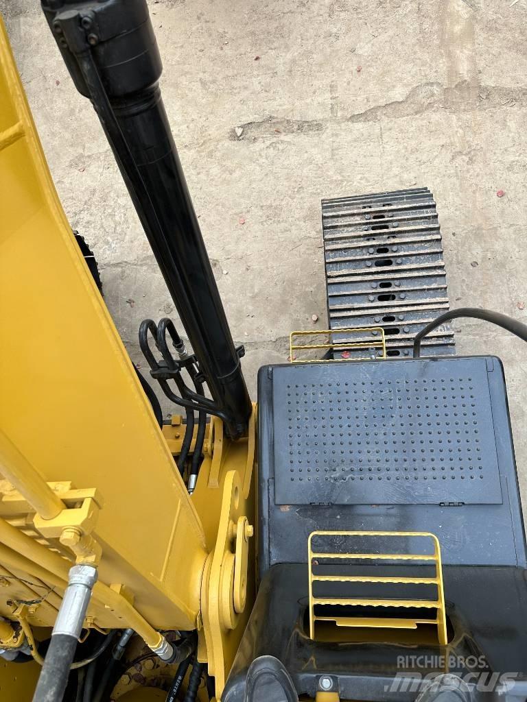 CAT 320 D Pelle sur chenilles