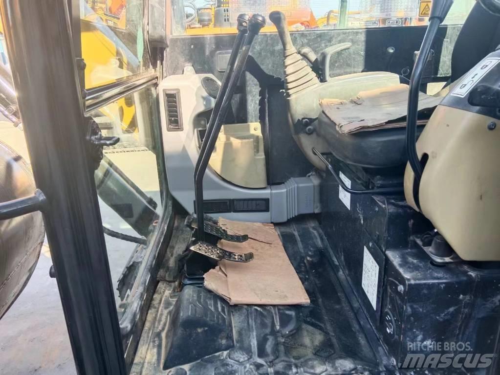 CAT 307 Pelle sur chenilles